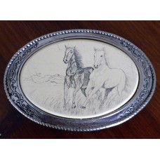 Barlow Scrimshaw Horses Belt Buckle. 
